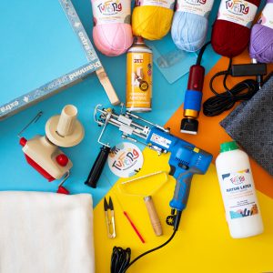 AK-V Tufting kezdőszett + Tufting keret